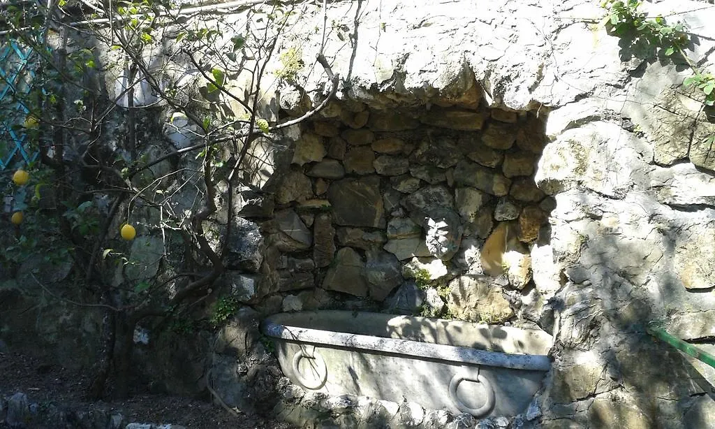 Casa Tra Il Verde E Il Blu ジェノヴァ 0*,